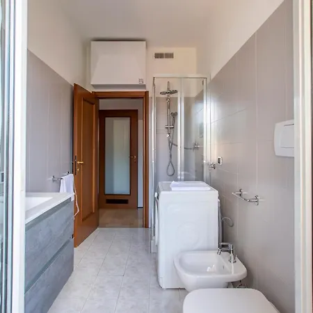 Lake, 6 Posti, Vista Monti, Clima E Garage *