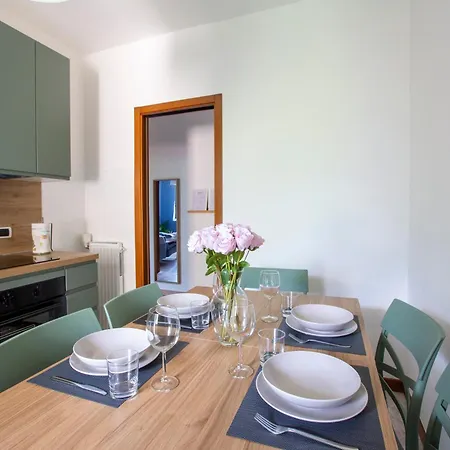 Lake, 6 Posti, Vista Monti, Clima E Garage