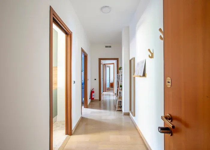 Lake, 6 Posti, Vista Monti Con Climatizzatore * Lecco