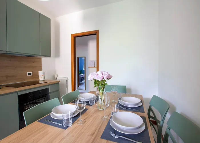 Lake, 6 Posti, Vista Monti Con Climatizzatore