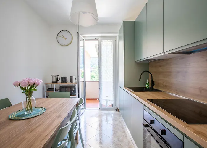 Lake, 6 Posti, Vista Monti Con Climatizzatore *