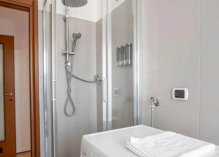 Lake, 6 Posti, Vista Monti Con Climatizzatore * Lecco